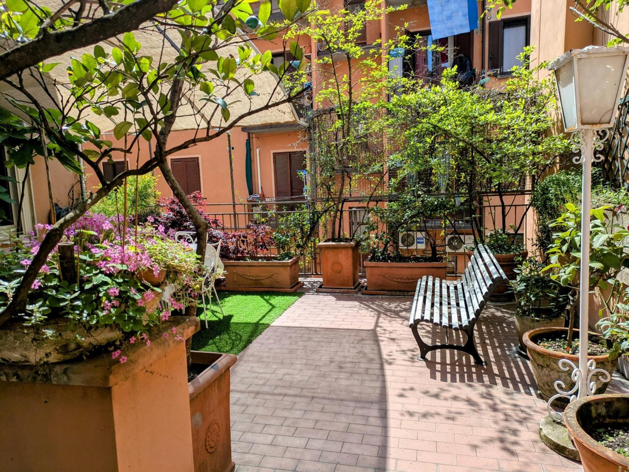 Alma Vacation Apartment In The Centre, Big Terrace Milan Extérieur photo