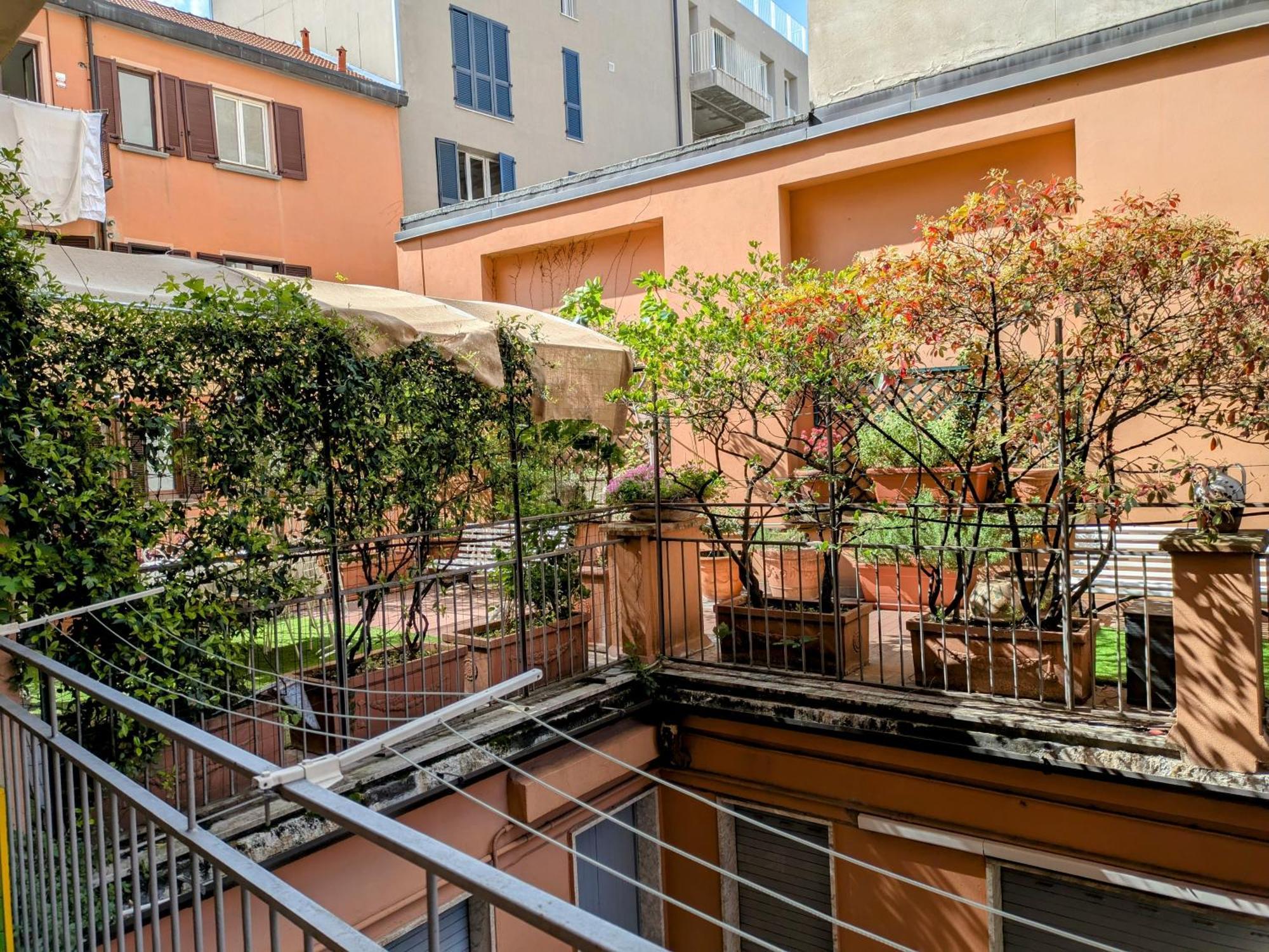 Alma Vacation Apartment In The Centre, Big Terrace Milan Extérieur photo