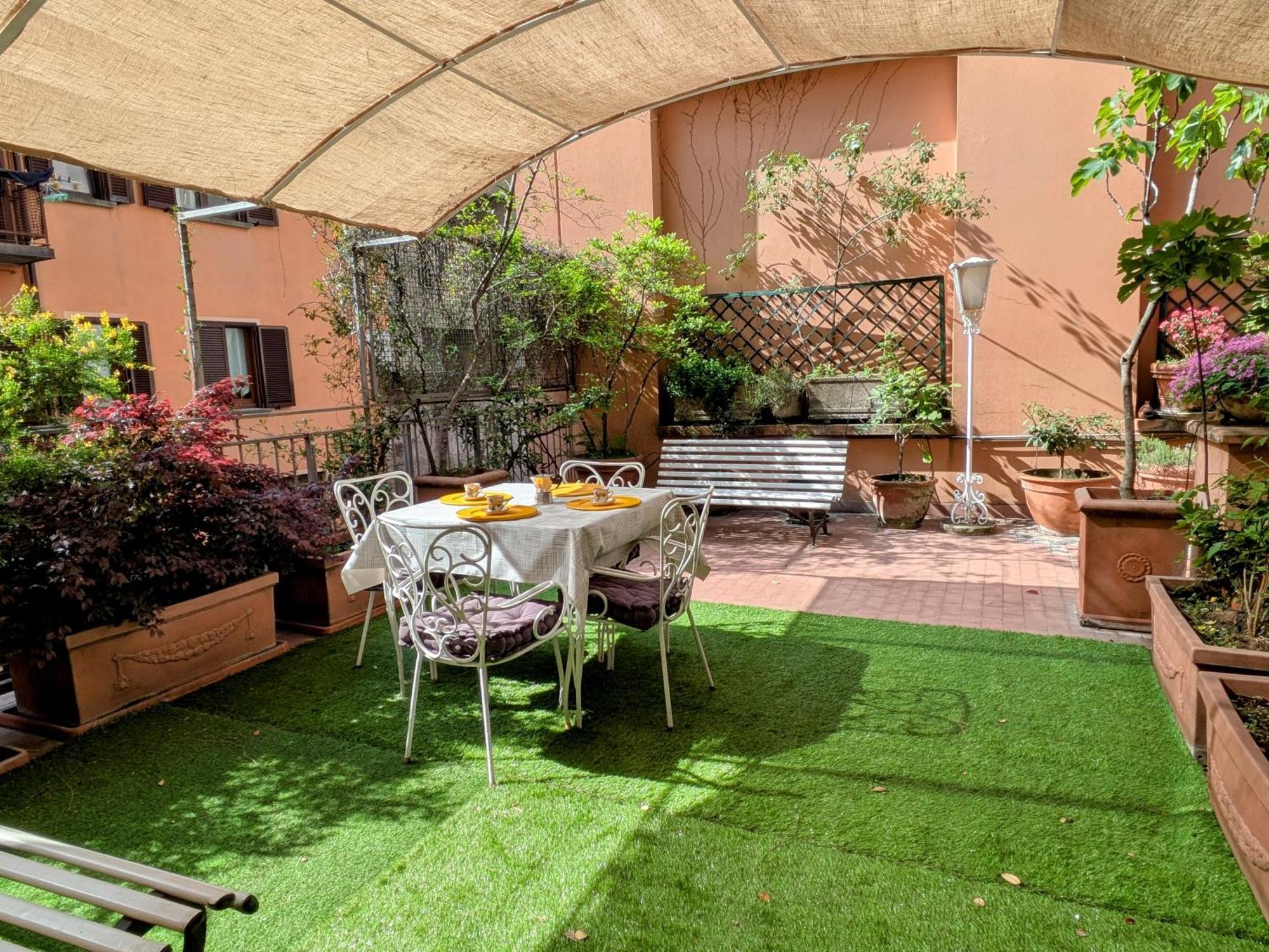 Alma Vacation Apartment In The Centre, Big Terrace Milan Extérieur photo